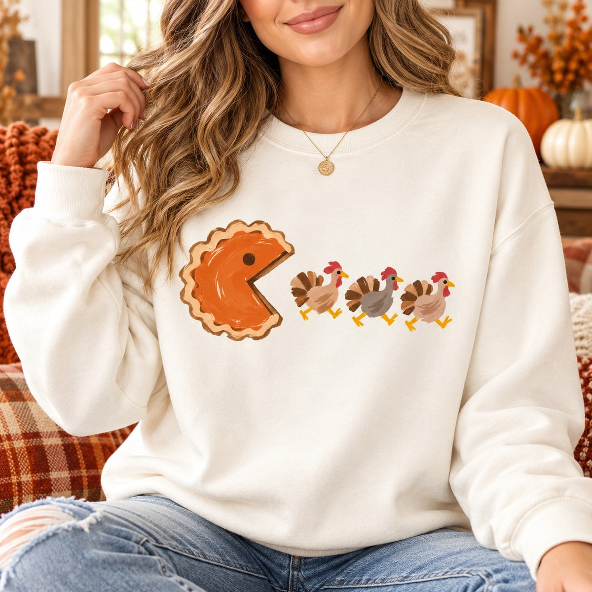 Funny Pumpkin Pie Turkey Chase Thanksgiving T-Shirt / Sweatshirt / Hoodie